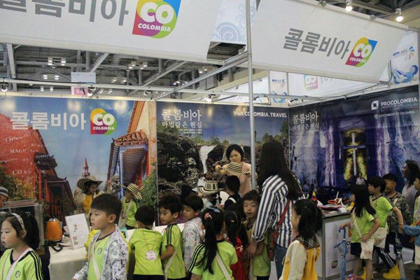 sombreo-vueltiao-en-feria-de-corea